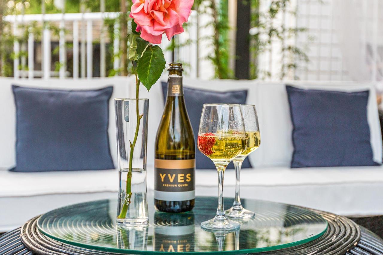 Azur Byron Bay Hotel Bagian luar foto
