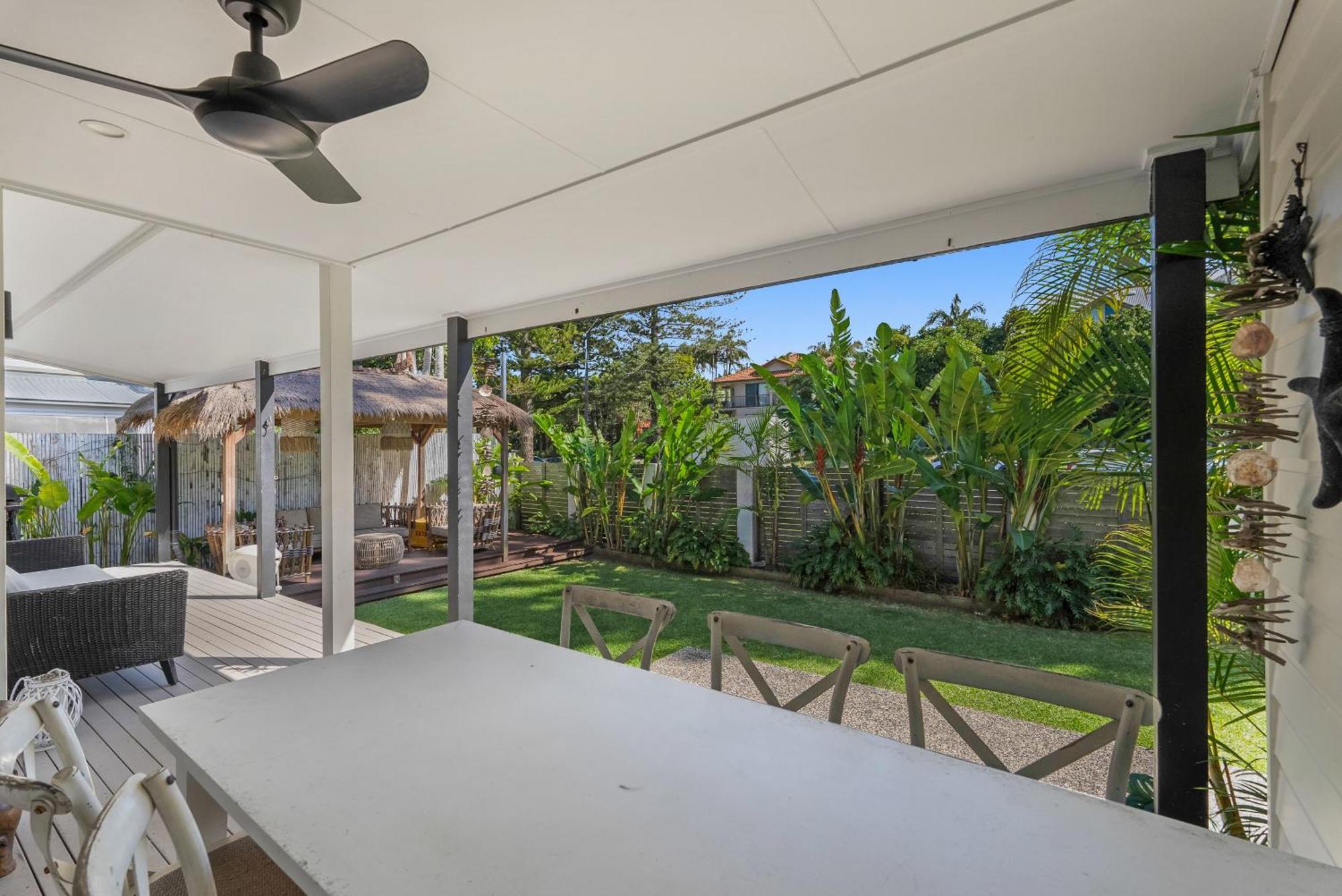 Azur Byron Bay Hotel Bagian luar foto